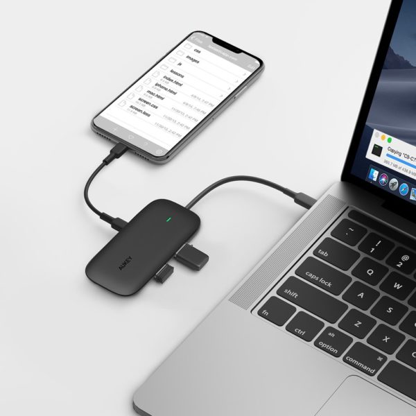 موزع AUKEY Unity Link رباعي المنافذ 4 في 1 USB-C مع جيجابت إيثرنت
